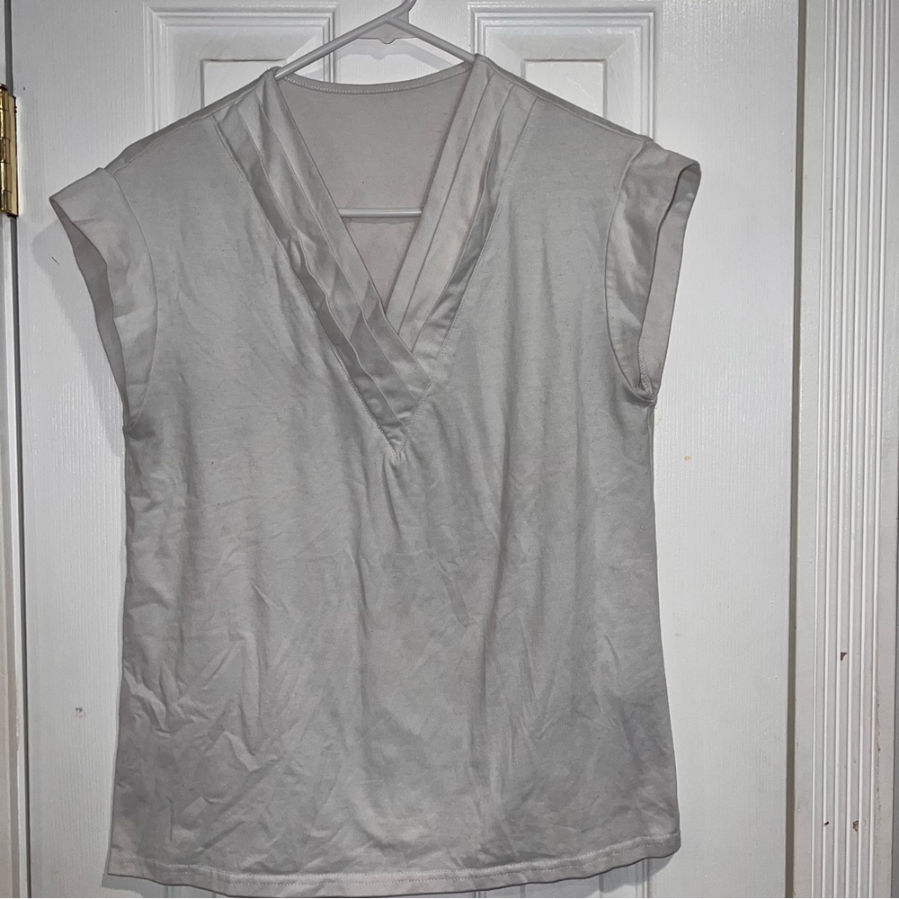 Elegant White V-Neck Women's Top